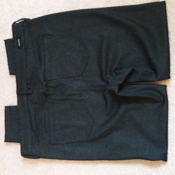 LIVERPOOL Houndstooth Black & Grey Stretch Slim Leg Pants - Picture 6 of 13